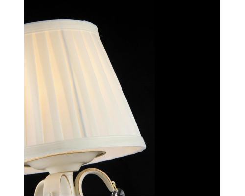 Настольная лампа Maytoni Brionia ARM172-01-G