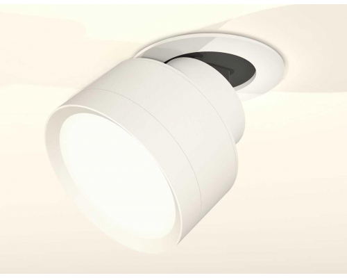 Комплект спота Ambrella light Techno Spot XM (A2241, A2105, C8101, N8112) XM8101500