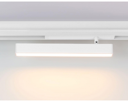 Трековый светодиодный светильник Ambrella Light Track System Magnetic 220V GL1331